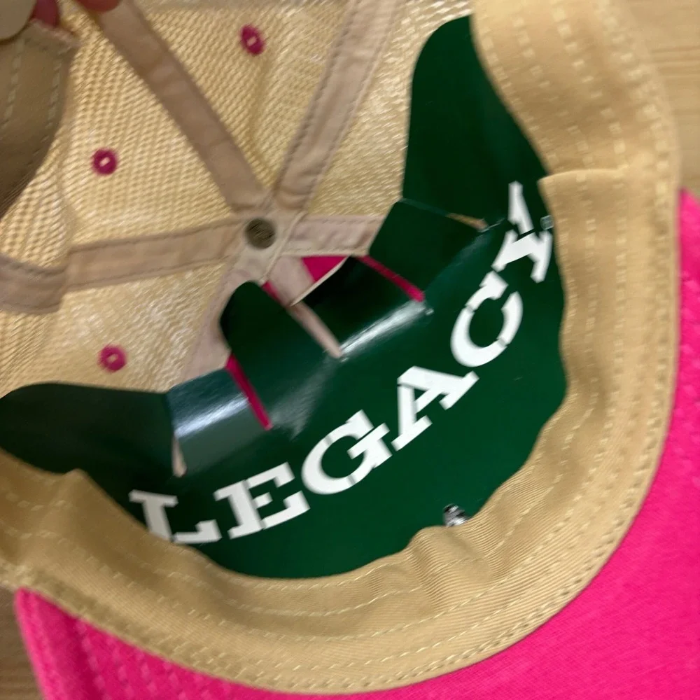 SoOak Hat‎ Cap Snap Back Womens Pink Legacy Adjustable NWT